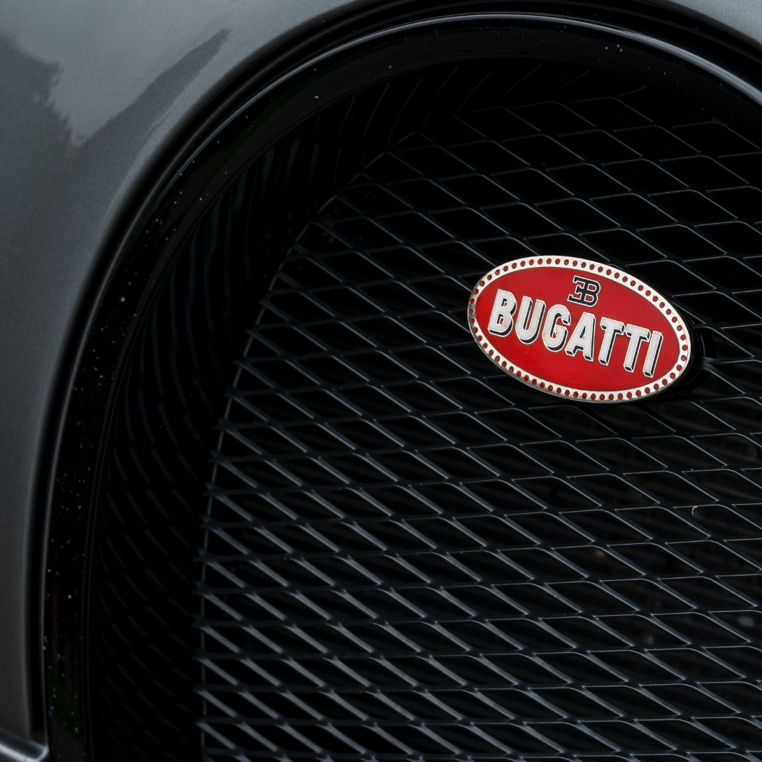 Hire A Bugatti | Hire Bugatti Veyron | Oasis Limousines